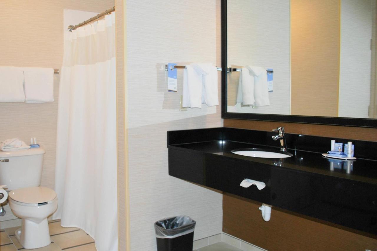 Fairfield Inn Kansas City Downtown/Union Hill Екстер'єр фото