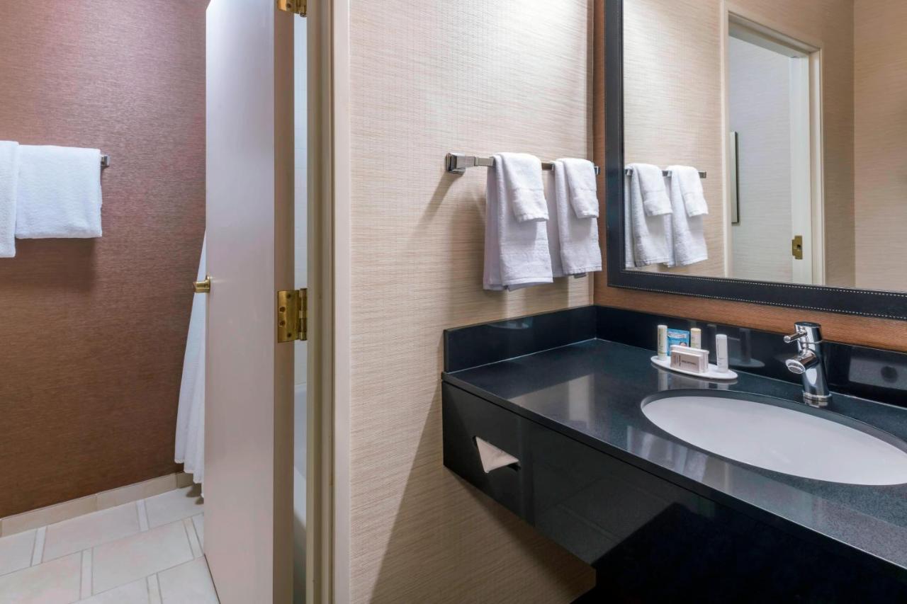 Fairfield Inn Kansas City Downtown/Union Hill Екстер'єр фото